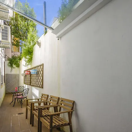 Bairro Alto By Linc *
